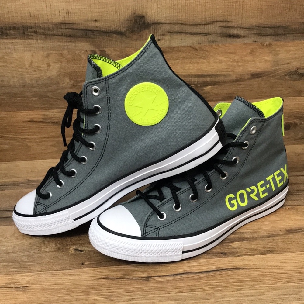 CONVERSE HIGH TOP BRAND NEW